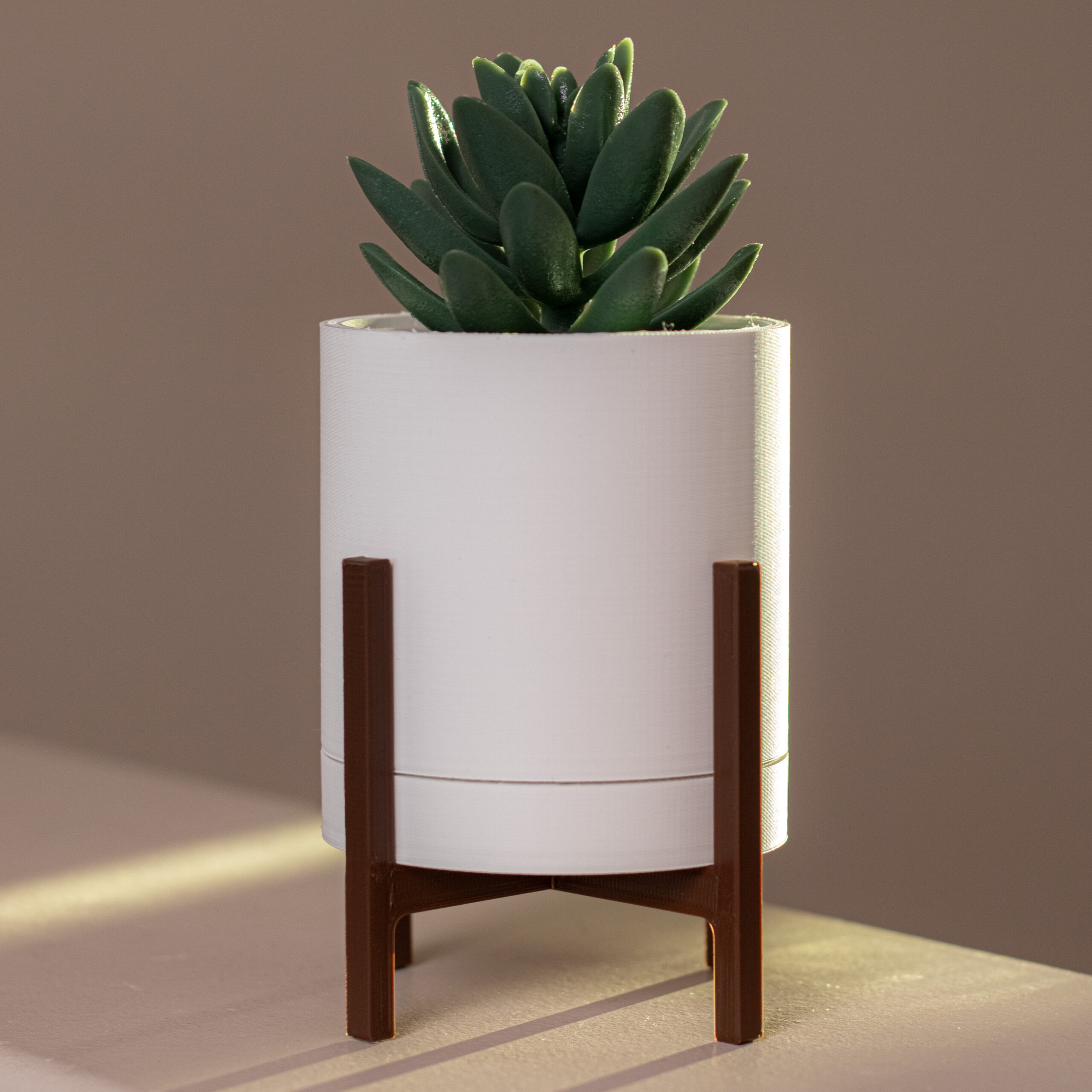 Classic Planter with Drip Tray & Stand