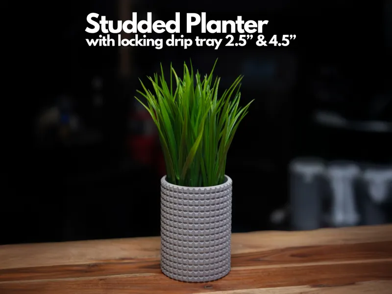 Studded Pattern Planter with Locking Drip Tray